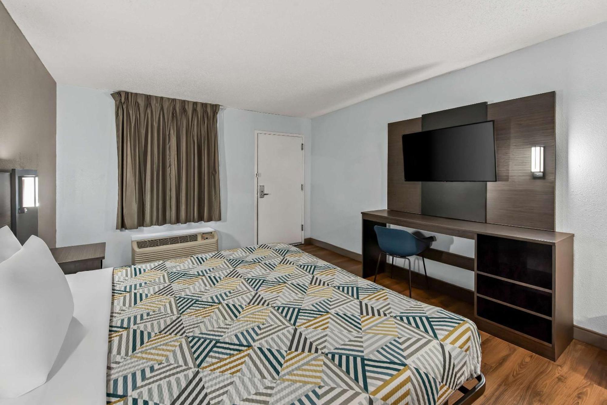 Motel 6 Lester - Philadelphia Airport Exterior photo